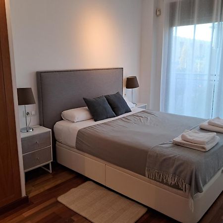 Modern Apartment, With Parking, Close To The Beach!! سان أدريان دي بيزوس المظهر الخارجي الصورة